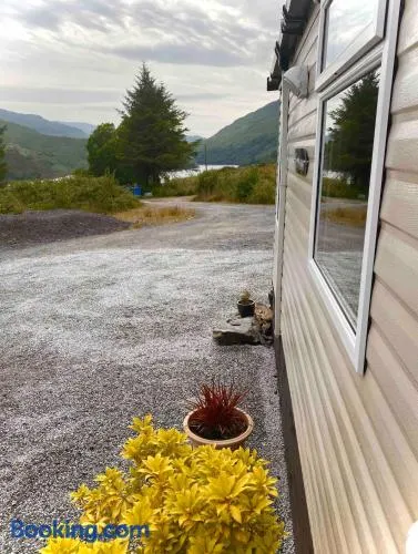 Beautiful Bright holiday let, 5 Miles from Dornie - Image 1