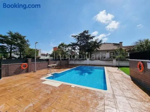 Tony mar - Image 1