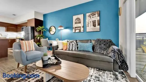 Cozy 1B1B with Pool, Parking, WiFi, Gym 30mnts from Austin - Image 1
