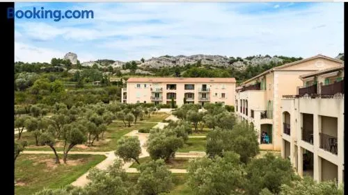 Appartement Paradou vue magnifique - Image 1
