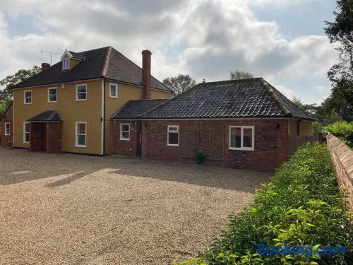 Beautifully appointed & cosy self contained annexe - Image 1