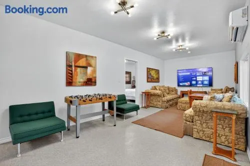 Evergreen Estate Laketown, Fishing and Peaceful - Image 1