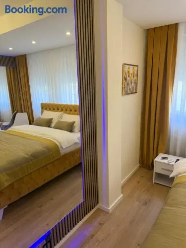 Royal Apartmani - Image 1