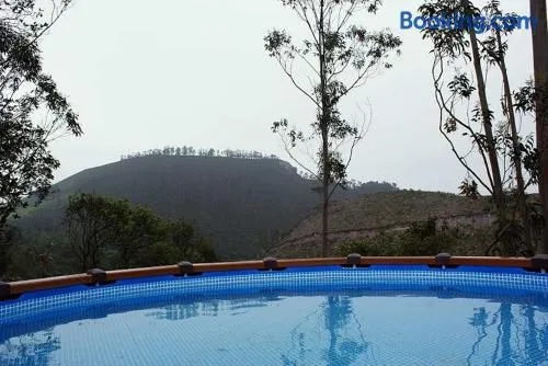 El Pontarron Apartamentos - Image 1