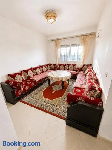 Appartement Économique Familial avec Vue Panoramique, 10 Min de la Plage Mehdia Budget-Friendly Family Apartment with Panoramic View, 10 Min to Mehdia Beach - Image 1