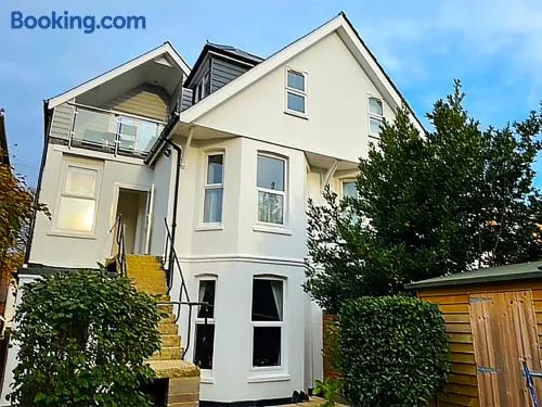 Private Two Bedroom Residence in Southbourne - Private Parking - Off the High Street - Minutes Away from the Beach - Image 1