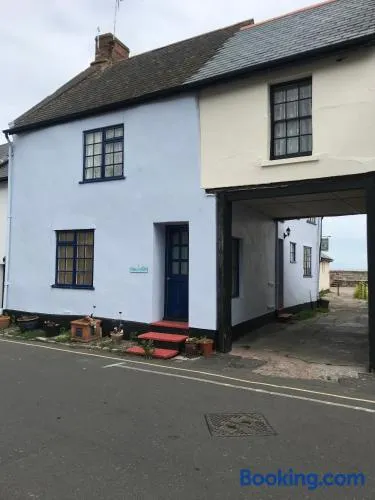 Pier Cottage - Image 1