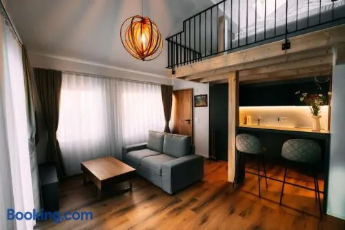 Alpina Three - Charming Apartment Prime Location - Image 1