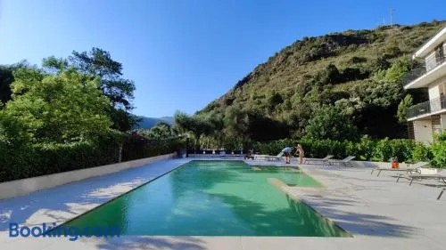Marea Retreat Apartments - Image 1