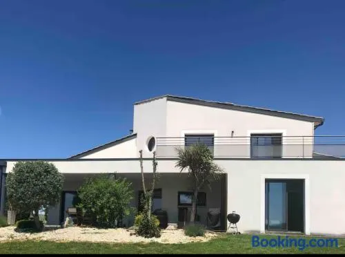 maison moderne avec piscine - Image 1