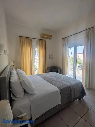 Sunshine Apartment - Image 1