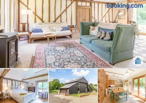 Colemans Farm Barn- Unique, Rustic & Peaceful Barn - Essex countryside - Image 1