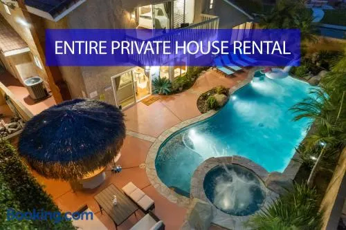 Entire Private House with Pool, Hot Tub, King Bed, Garage, 4 Bedrooms 4 Bathrooms, Available Now - Image 1