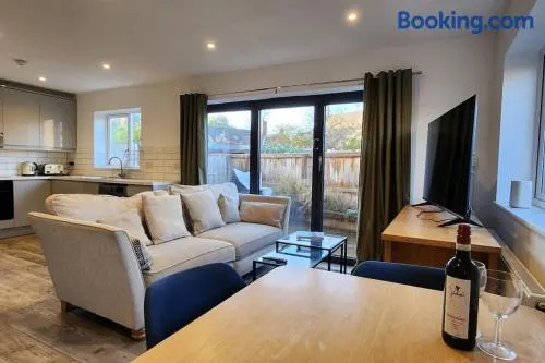 Belle Bungalow - Image 1