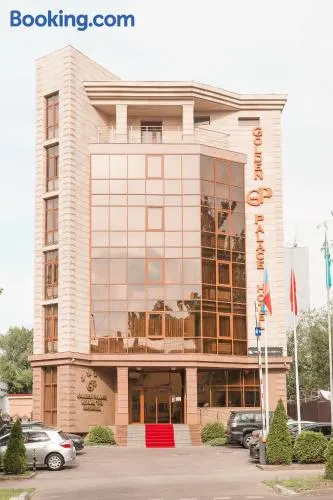 Golden Palace Hotel - Image 1