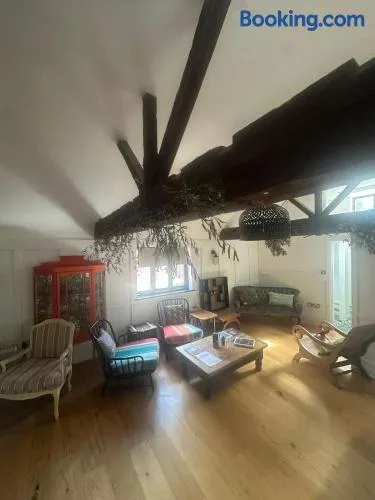 Stunning City Centre Loft near Goodwood - Image 1