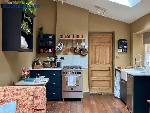 Little Hideaway - Central Frome - Image 1