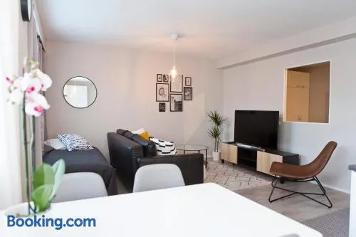Center located, two-room flat with patio and WiFi - Image 1
