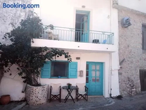 Παραδοσιακή κατοικία στο κέντρο των Ακουμίων - Image 1