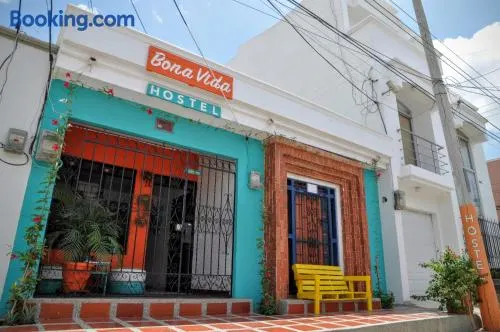 Bona Vida Apartments - Image 1