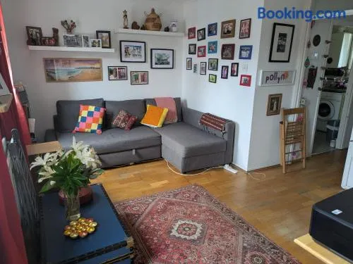 Funky Studio centrally located in Battersea, London SW11 - Image 1