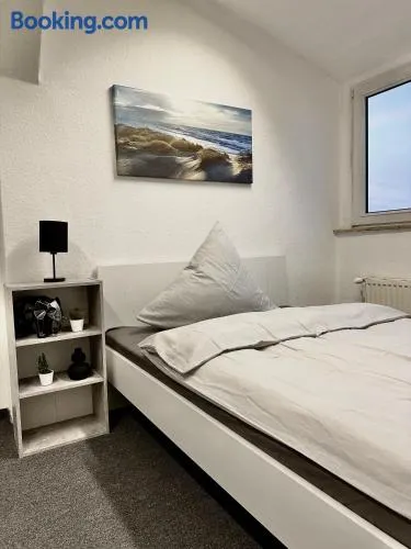 Ferienwohnung Flaming House Bitterfeld - Image 1