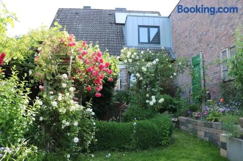 Appartement avec barbecue, terrasse et jardin | Idéal pour le télétravail - Image 1