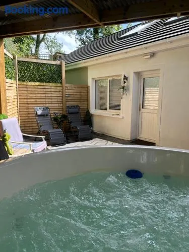 Sèid Bò - Sleeps 6 -Private 6 Person wood burning HotTub - Image 1