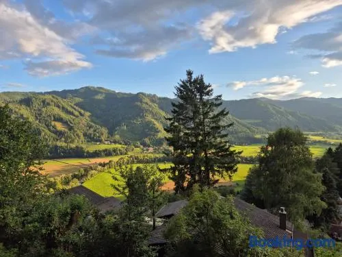 Casa Bella Vista Apartment with Panoramic Views and Sauna near Red Bull Ring Spielberg - Image 1