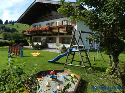 Apartamento apta para familias con terraza y barbacoa | Acepta mascotas - Image 1