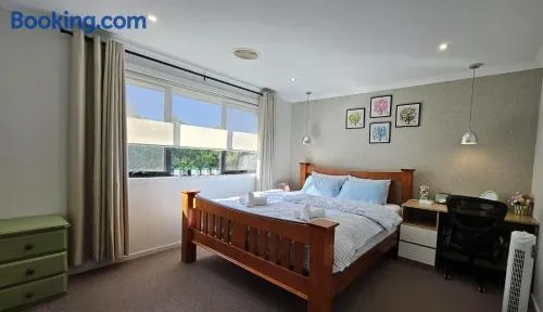 Immaculate Quiet Home with Pool and Gym Ideal for Great Ocean Road Stopover - Image 1