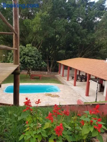 Chácara chalé recanto das árvores em Jaguariuna - Image 1