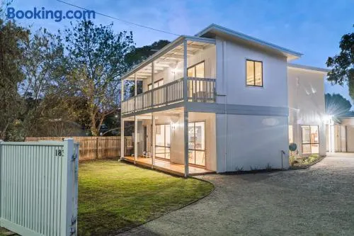 The Big Isle Retreat - Image 1