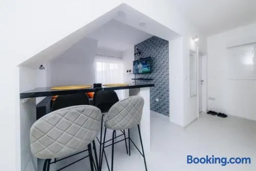 Duga apartmani - Image 1