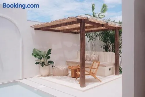 Salphia Villa Modern Cozy 3-Bedroom Villa in Pererenan Bali - Image 1