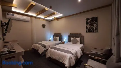Daraysh Hotel - Image 1