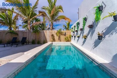 Modern House, Rooftop Ocean Views & Private Pool - Image 1