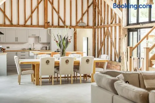 Barn - Sleeps 10 - Hot Tub - Parking - Image 1