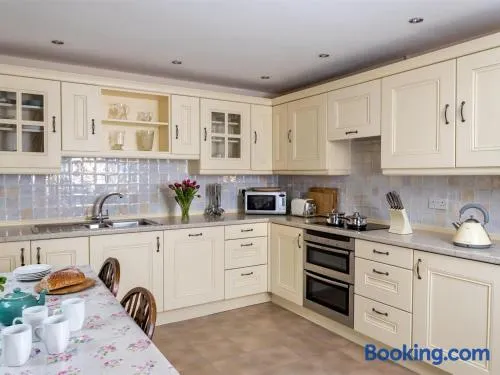 3 Bed in Hay-on-wye oc-bn345 - Image 1