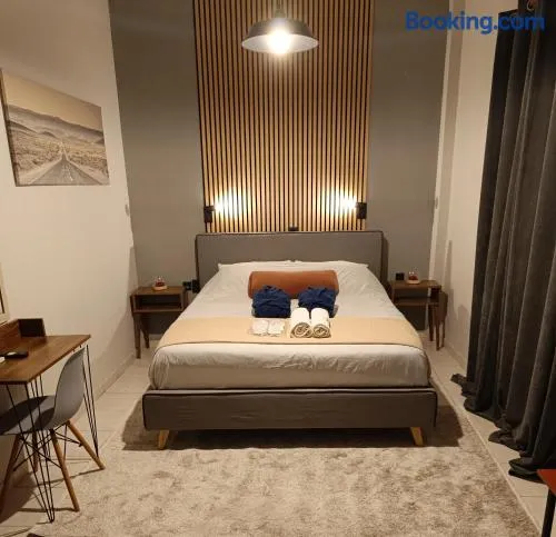 Gk Suites-Constantin view , auto check-in 24h - Image 1