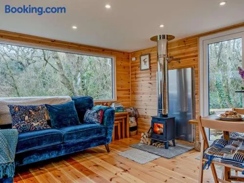 2 Bed in Ventnor oc-95586 - Image 1