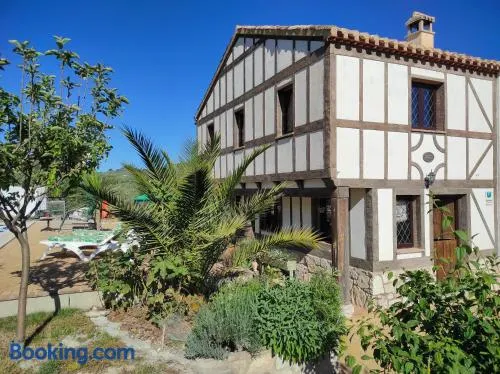 Las Marrojas, secluded Tudor country cottage - Image 1