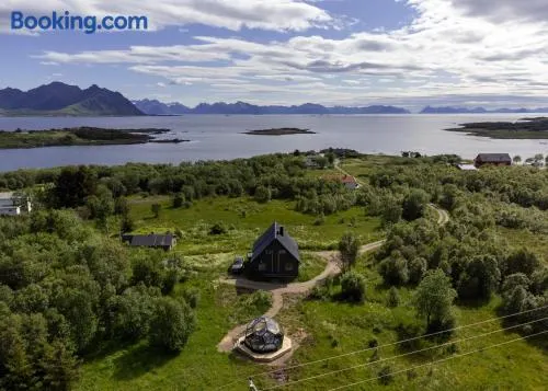Bestefarhaugen - The cozy house on the hill - with a dome - Image 1