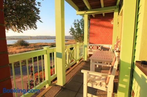 Kleines Apartment mit traumhaftem Seeblick, Ferienpark Seedorf Zeesenhaus Nr 4 - Image 1