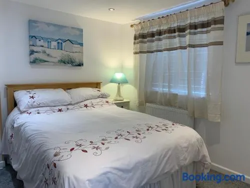 Self contained annex with bedroom bathroom sitting room and kitchenette - Image 1