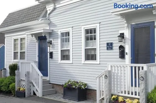 NEW AC 1 Bedroom w Private Deck & Patio - Image 1