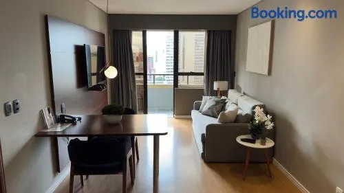 Ótimo apartamento Batel até 4 pessoas! Apartamento em hotel serviço 24h - Image 1