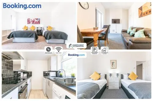 Modern 3BR House in Ince Ideal for Contractors & Long Stays - Image 1
