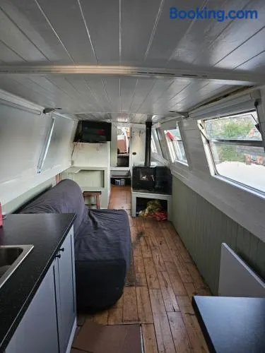 An tarbh house boat - Image 1