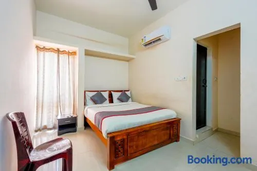 B2N Hotels Sholinganallur, OMR - Image 1